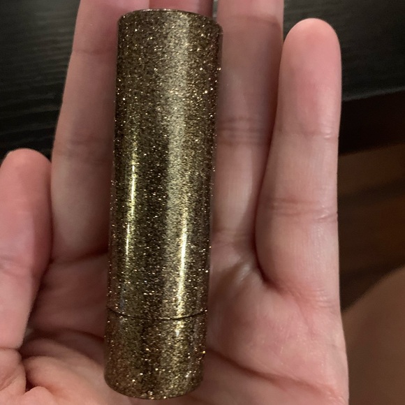 Too Faced Throwback Metallic Lipstick - Picture 2 of 4
